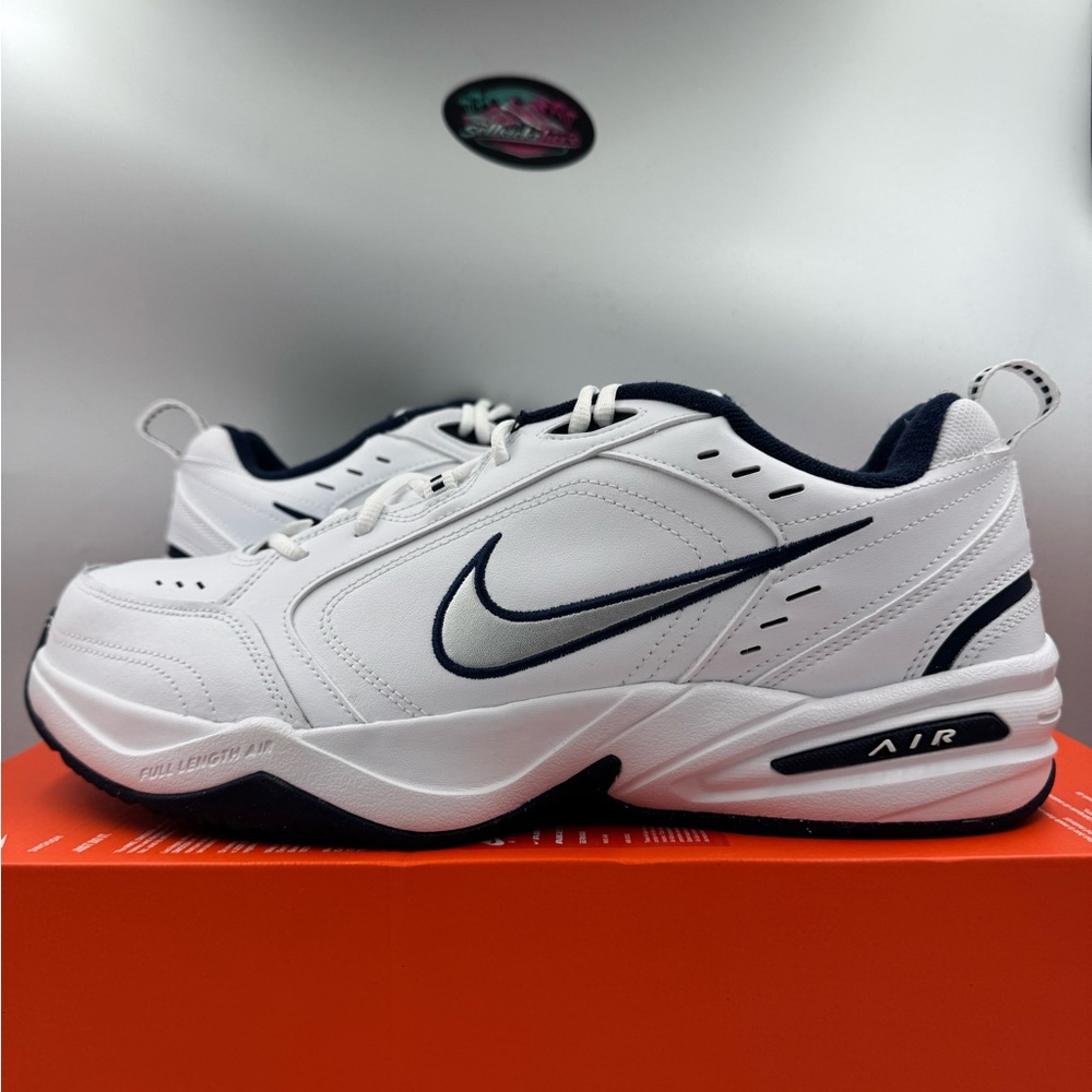 Nike Air Monarch IV 4E White Metallic Silver BRAND NEW Size 14